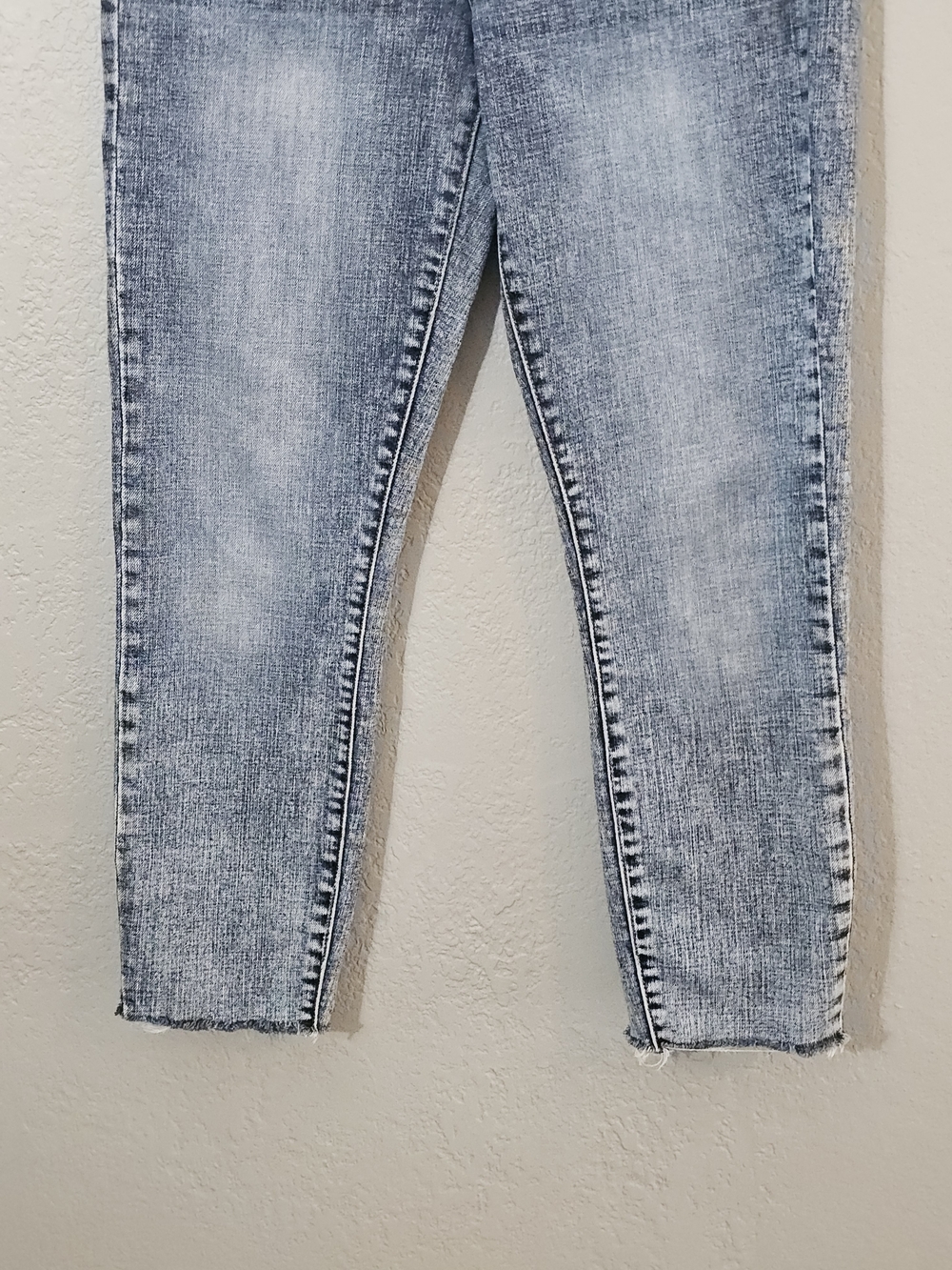 Liverpool Los Angeles Acid Wash High Rise Ankle Jeans Womens 4 Button Fly - Picture 3 of 10